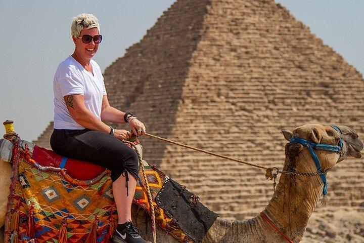 Sharm El Sheikh: excursão de um dia ao Cairo de ônibus com guia e almoço