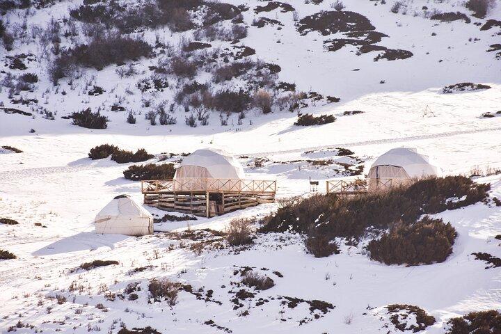 5 - Day Kirghizistan Winter Tour : Issyk Kul, Karakol Ski & Yurt Stay