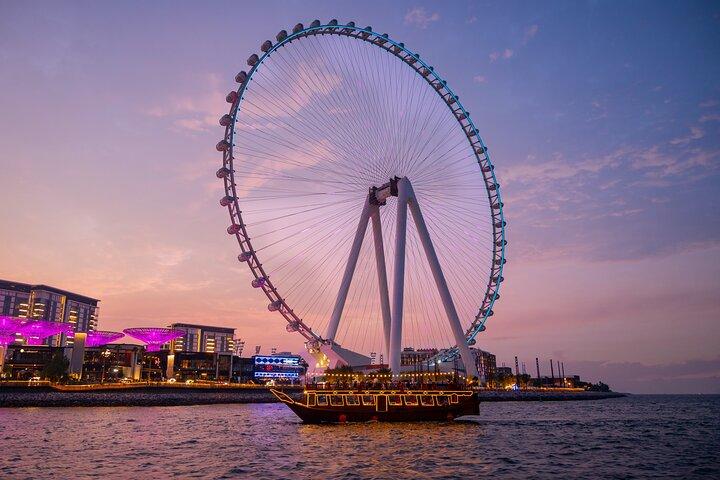 Dubai Marina: Luksus Dhow middag krydstogt med hotel transfer