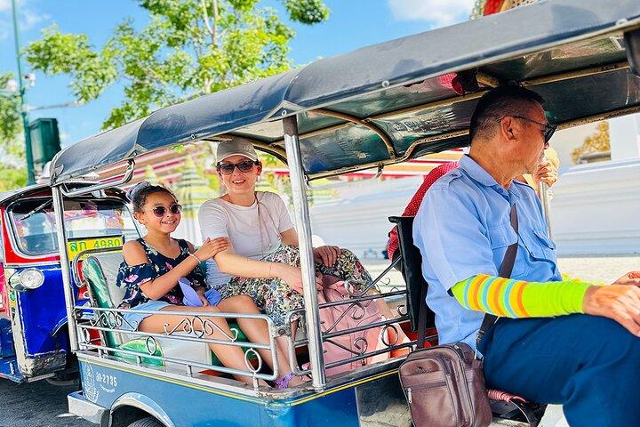 Excursión de un día a Bangkok: comida, templo y tuk-tuk