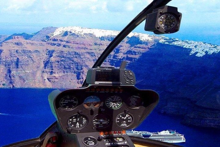 空と陸からのサントリーニ島プライベート ツアー