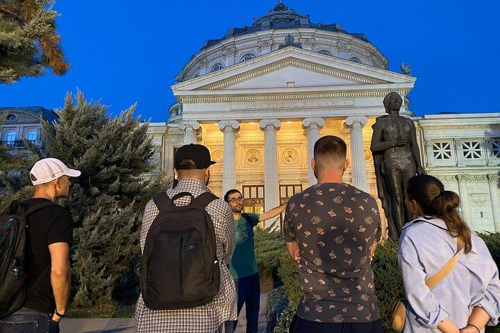 Walking Tour-förtjusande Bukarest (höjdpunkter, berättelser, sevärdheter)