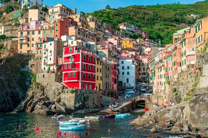 Tour privato in barca Cinque Terre e Portovenere - Sunsix