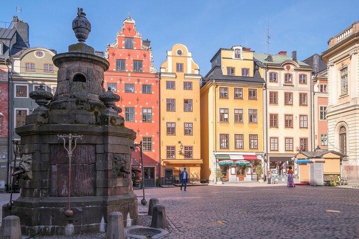 Snaps, Hygge och Nightlife Tour i Stockholm Old Town Bars