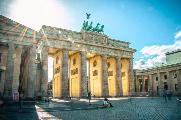 Berlin Walking Tour with Audioguide on Your Smartphone