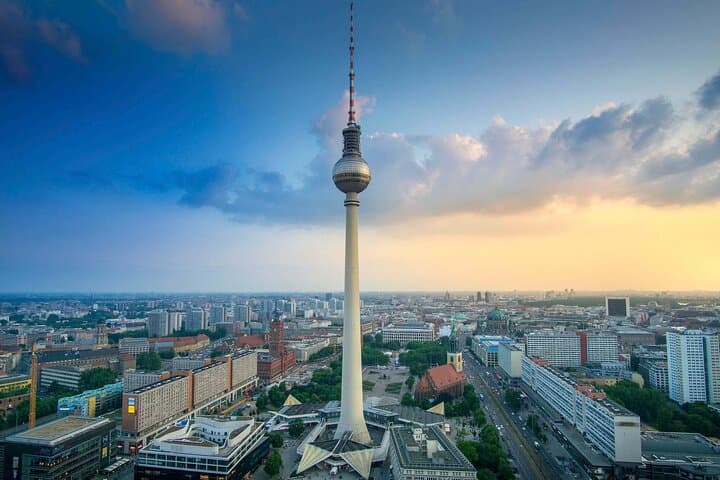 Berlin Walking Tour with Audioguide on Your Smartphone