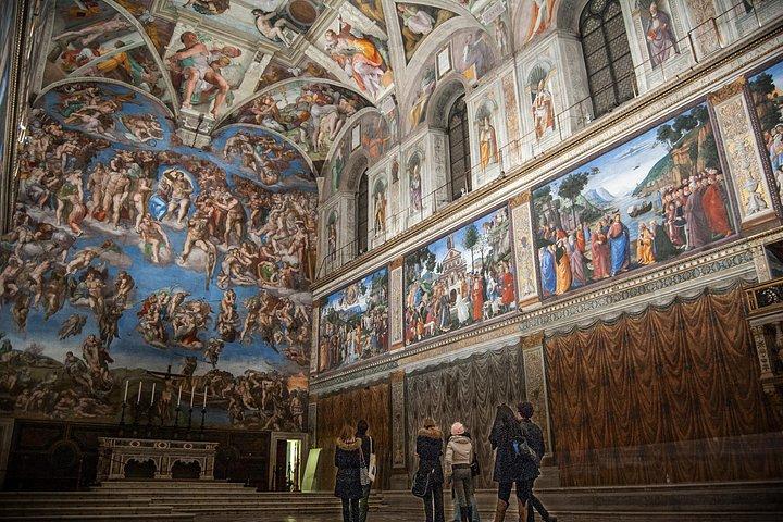 バチカン美術館とシスティーナ礼拝堂イブニングプライベートツアー