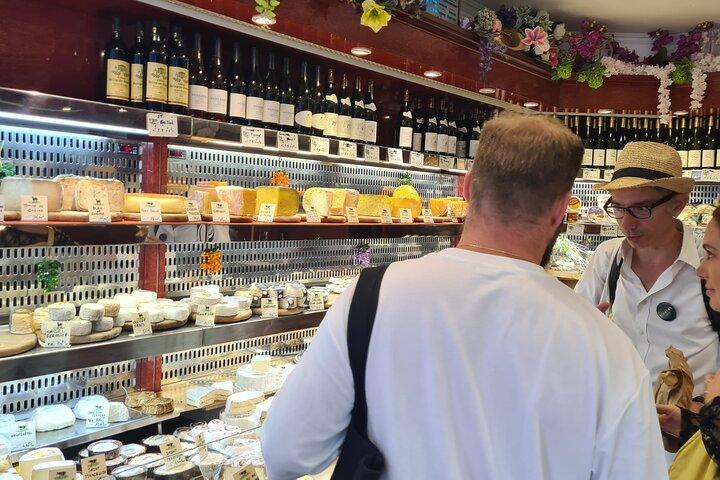 Visite gastronomique parisienne en petit groupe