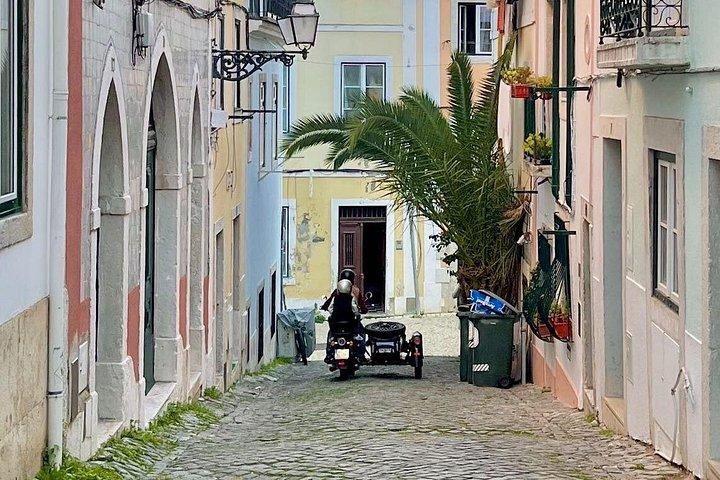 Lisbon in depth: half-day of views & unique experiences
