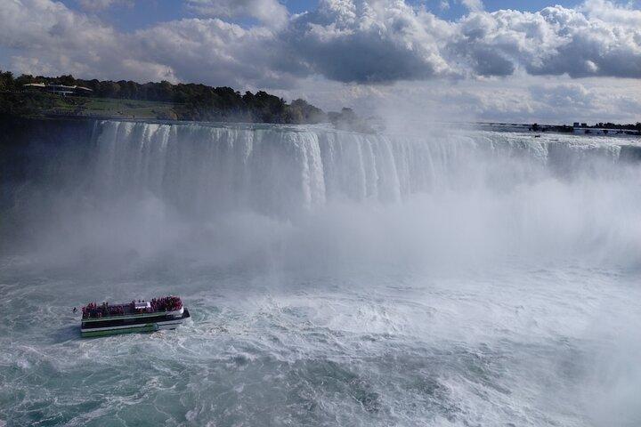 Paseo en barco Maid of the Mist de EE. UU. con visita guiada