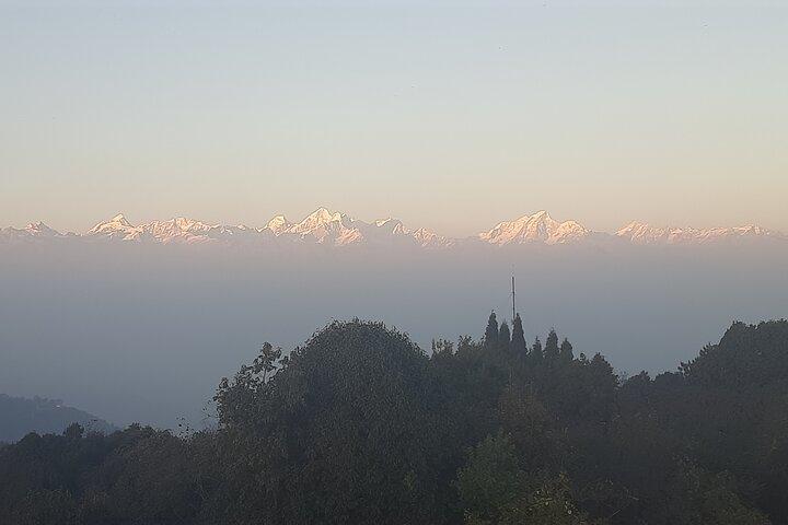 Nagarkot Sunrise and Changunarayan Day Hike Excursão de um dia saindo de Katmandu