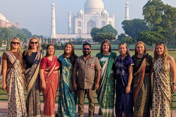 Taj Mahal Sunrise Private geführte Tour mit Highlights der Stadt Agra