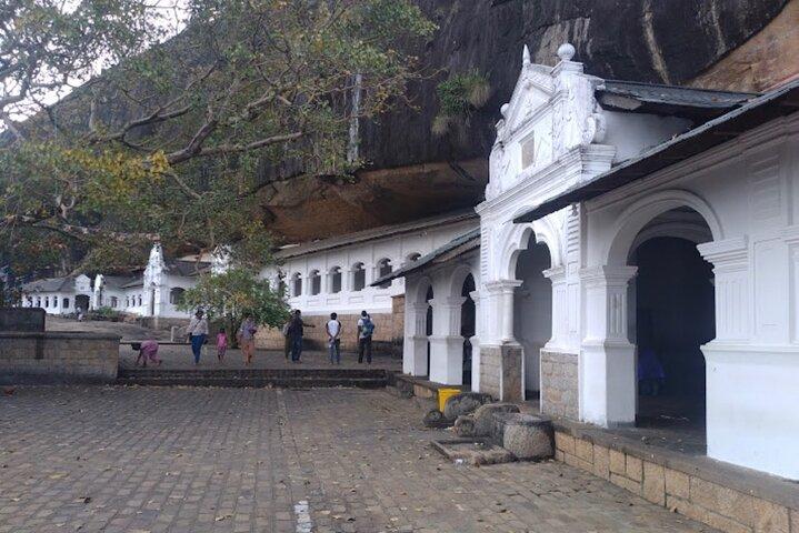 Visite privée d'une journée complète à Sigiriya et Dambulla depuis Kandy