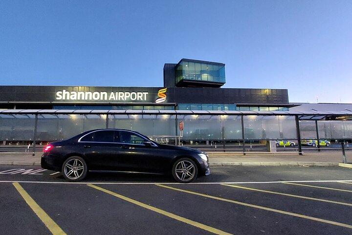 Dall'aeroporto di Shannon allo Shandon Hotel Co. Servizio di auto privata Donegal