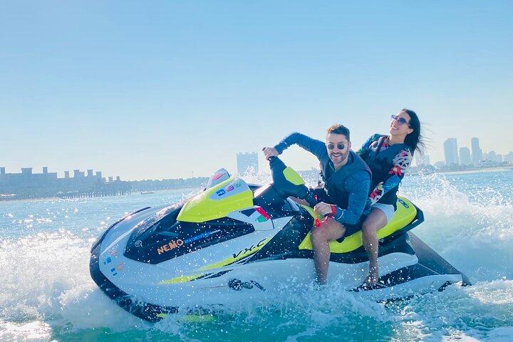 30 min de Jet Ski jusqu'au Burj Al Arab + Photos, Vidéos et Glaces gratuites