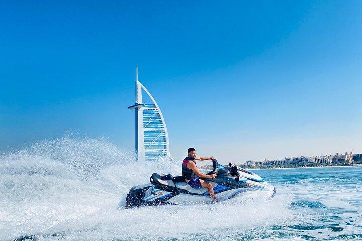 30 min de Jet Ski jusqu'au Burj Al Arab + Photos, Vidéos et Glaces gratuites
