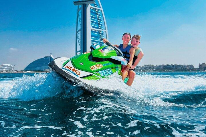 30 min de Jet Ski jusqu'au Burj Al Arab + Photos, Vidéos et Glaces gratuites
