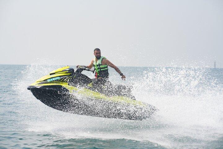 30 min de Jet Ski jusqu'au Burj Al Arab + Photos, Vidéos et Glaces gratuites