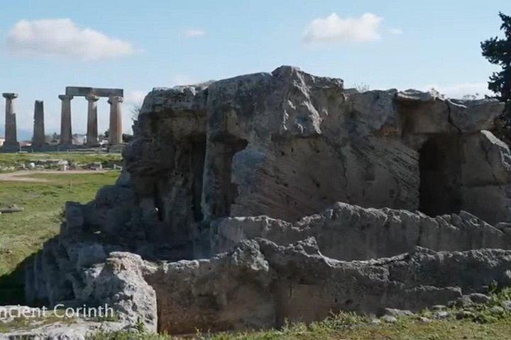 聖書の使徒パウロが古代コリントに足を踏み入れる。