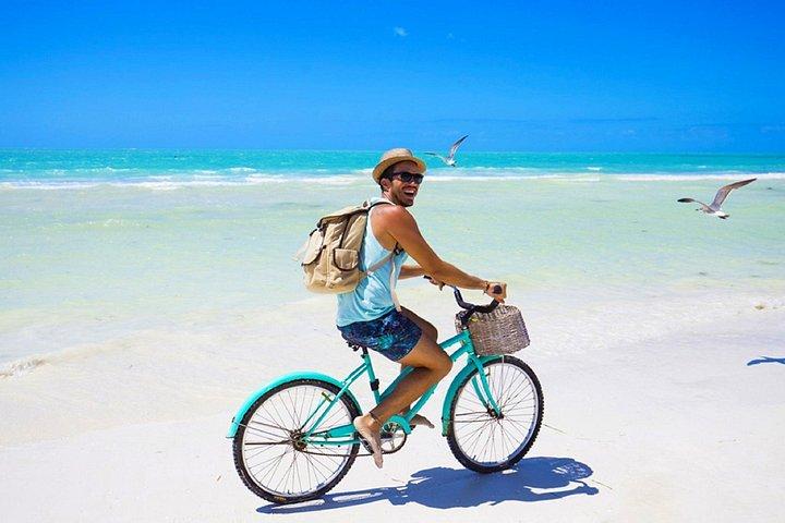 Holbox Ferry Beaches: Punta Mosquitos & Cocos from Cancun