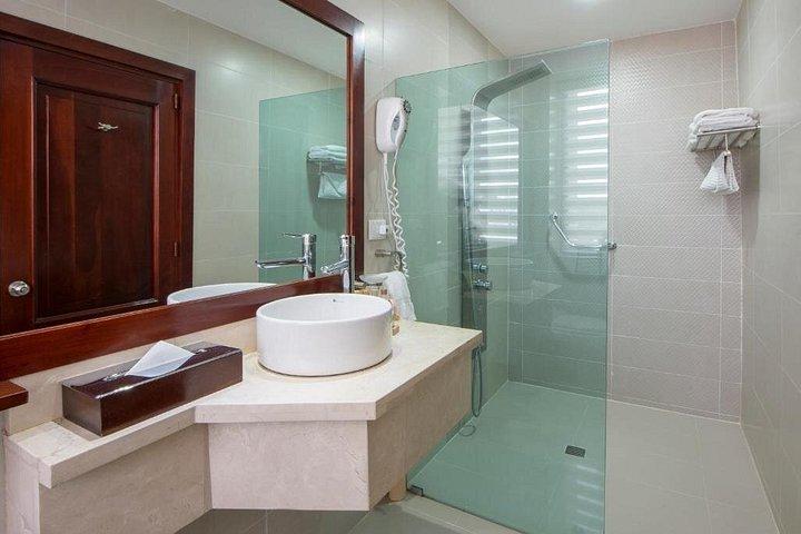 5 Day Package to Santiago and Puerto Plata with Accommodation