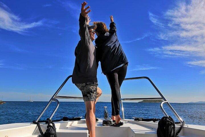 Da Hvar: tour indimenticabile all'isola di Vis e alla Grotta Azzurra