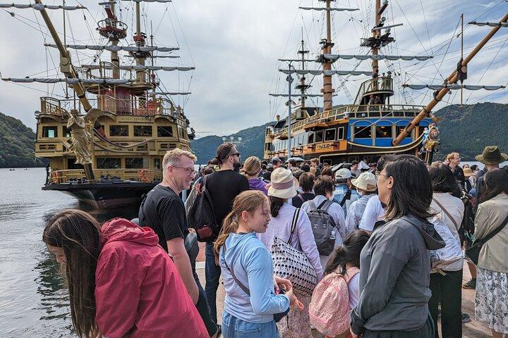 Tour privato personalizzato di un'intera giornata di Hakone con Guida autorizzata