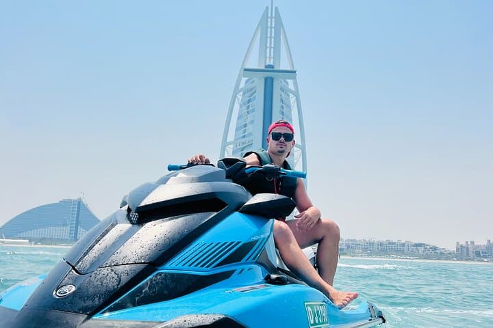 Best Morning Deal: 30-Minute JetSki Tour of Burj Al Arab in Dubai