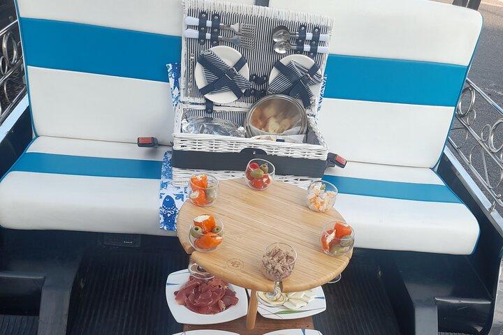 Private tapas tuk tuk tour through Lisbon