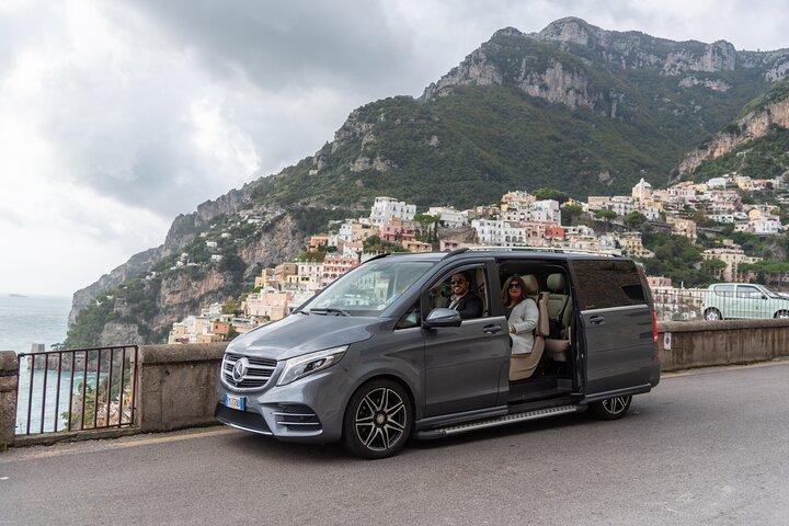 Limousine de luxe privée abordable de Rome à Positano