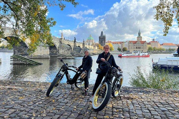 Prag på E-cykel i elegant retrostil - Utsiktspunkter och sightseeing