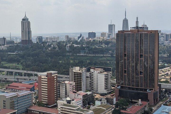 City Tour em Nairobi: Museu de Nairobi, telhado do KICC e museu ferroviário