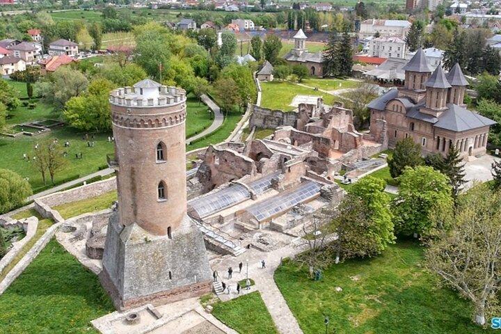 Saker att göra i närheten av Vlad the Impaler Princely Court & Dracula Grave