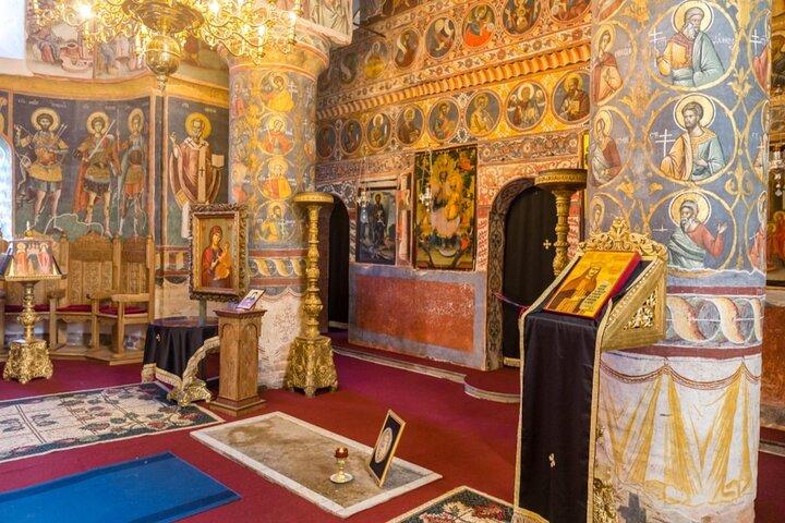 Saker att göra i närheten av Vlad the Impaler Princely Court & Dracula Grave