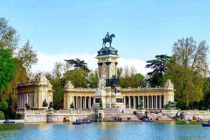 Tour privado de medio día por la ciudad de Madrid