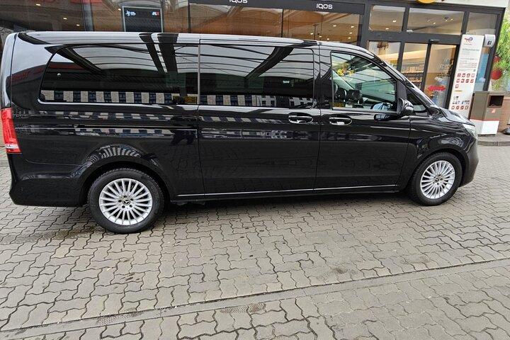 Privater Transfer vom Flughafen Madrid zu den Hotels in Madrid