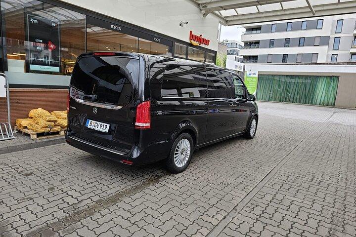 Privater Transfer vom Flughafen Madrid zu den Hotels in Madrid