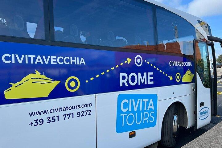 Civitavecchiaからのあなた自身のバスのローマ