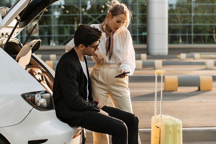 Dubai: Transfer privato dall'aeroporto all'hotel