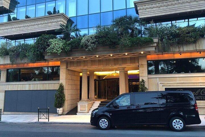 Tour privato della città di Atene di mezza giornata con un minivan