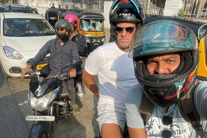 バイクでムンバイ観光