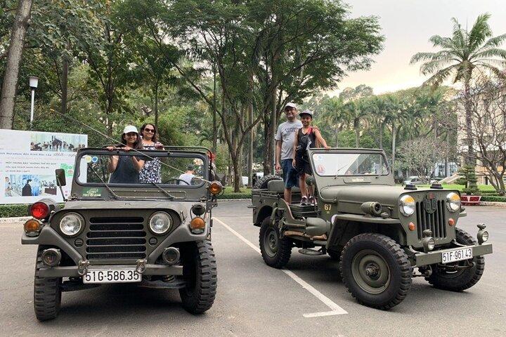 Saigon US Army Jeep Tours : Histoire, Culture & Street Food