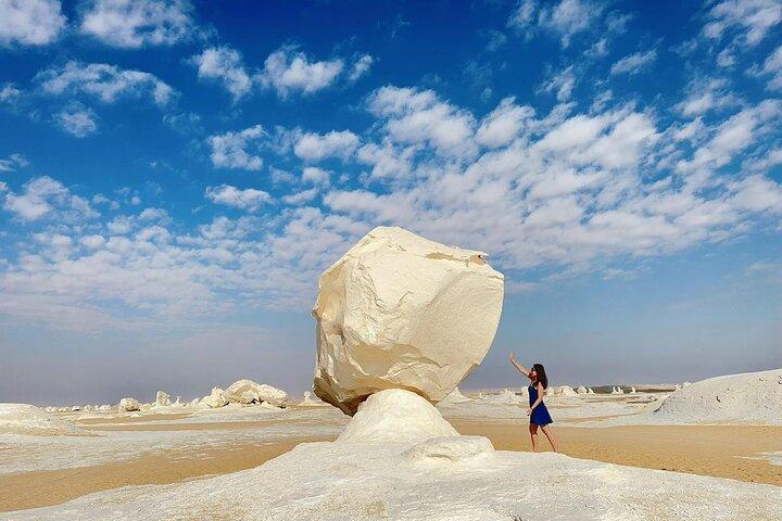 White Desert Safari & Djara Cave Camping – 4 dagar / 3 nätter