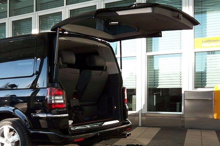 Privater Transfer vom Flughafen Madrid zu den Hotels in Madrid