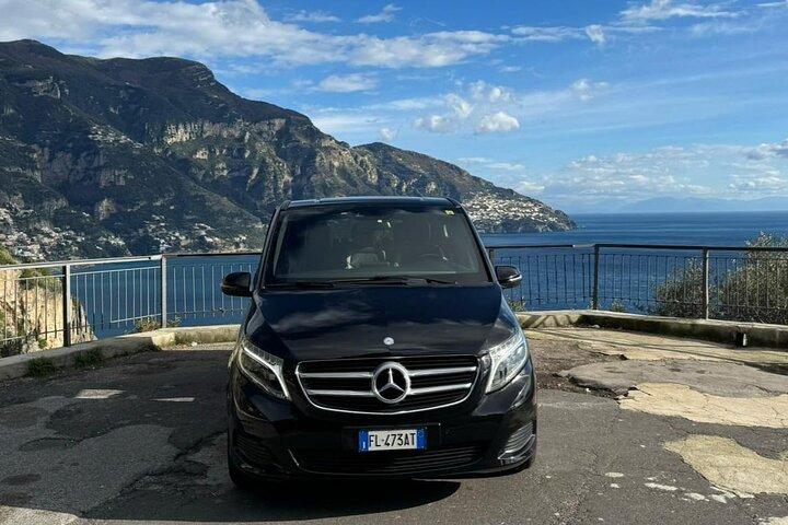 Transferência de Nápoles para Positano (opção de parada em Pompéia) ou vice-versa