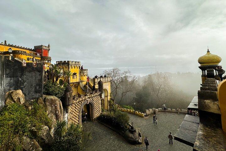 Sintra & Cabo da Roca - Private Van Tour