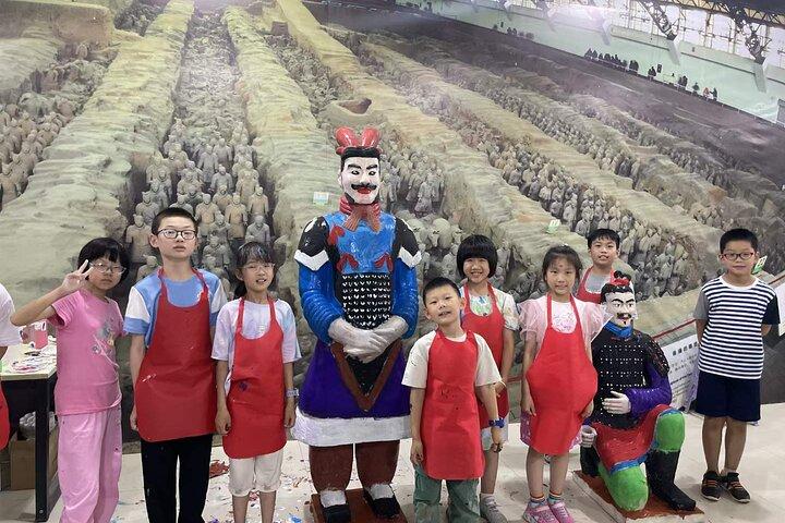 Privat Terracotta Army Tour med børnesjov: Figurfremstilling + VR