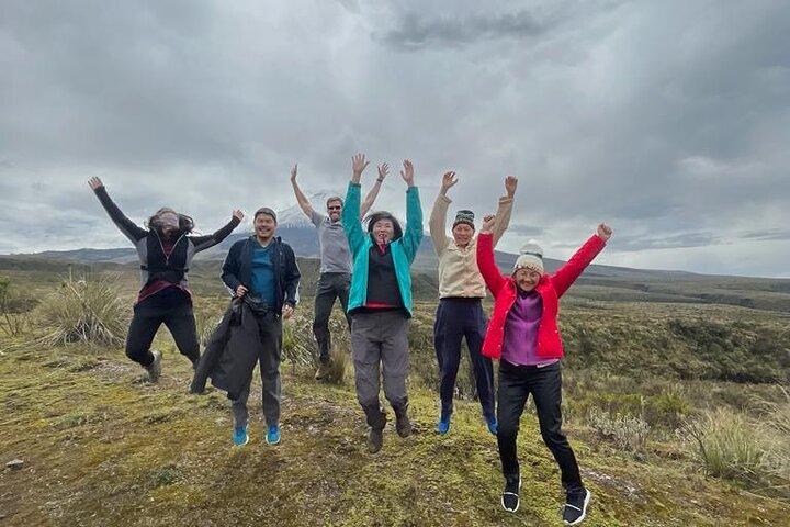 Tour privado en Cotopaxi y Quilotoa de un día incluye clase de pintura.