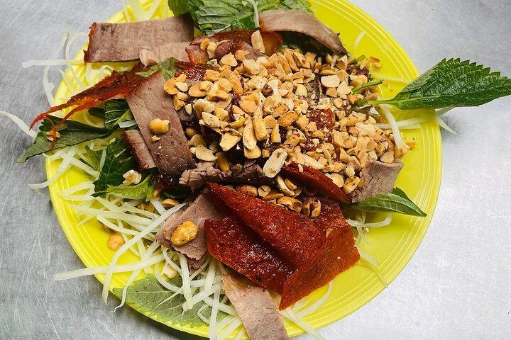 Hanoi Street Food Tour met kleine groep met bezoek aan Train Street