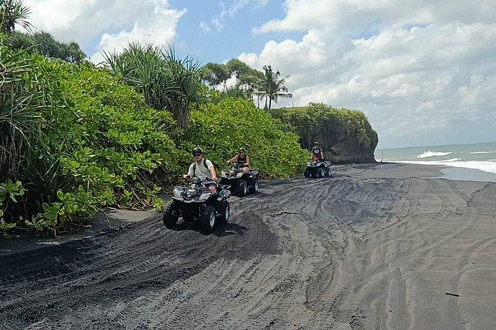 Sunset Bali ATV Ride på stranden